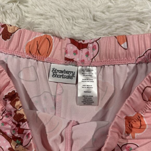 Strawberry Shortcake NWOT M womens sleep shorts soft comfort stretch - Picture 4 of 8